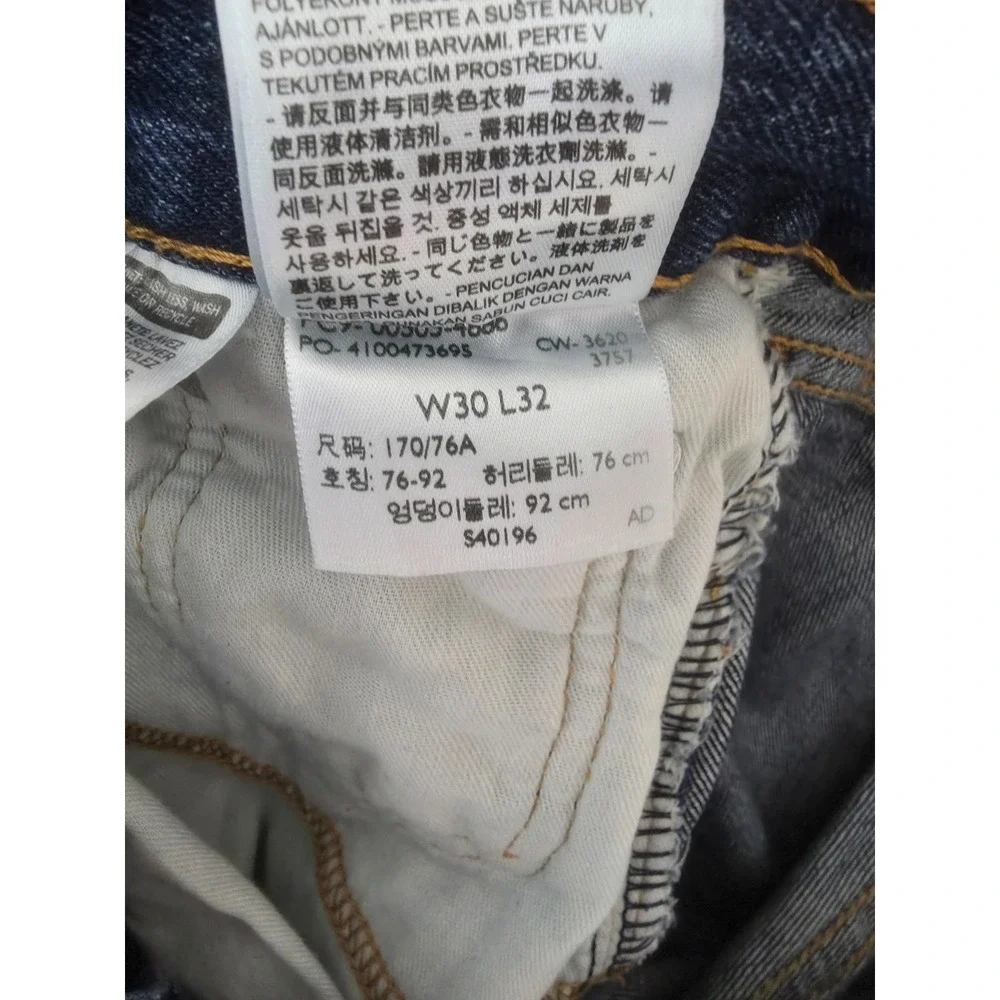 Levis 505 Jeans Mens30 x 32 Blue‎ Denim Straight Fit Medium Wash Cotton